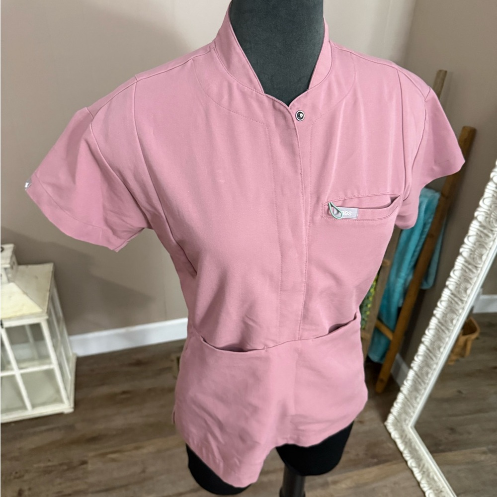 Figs • Mineral Mauve Tunis Scrub Top - Picture 5 of 15